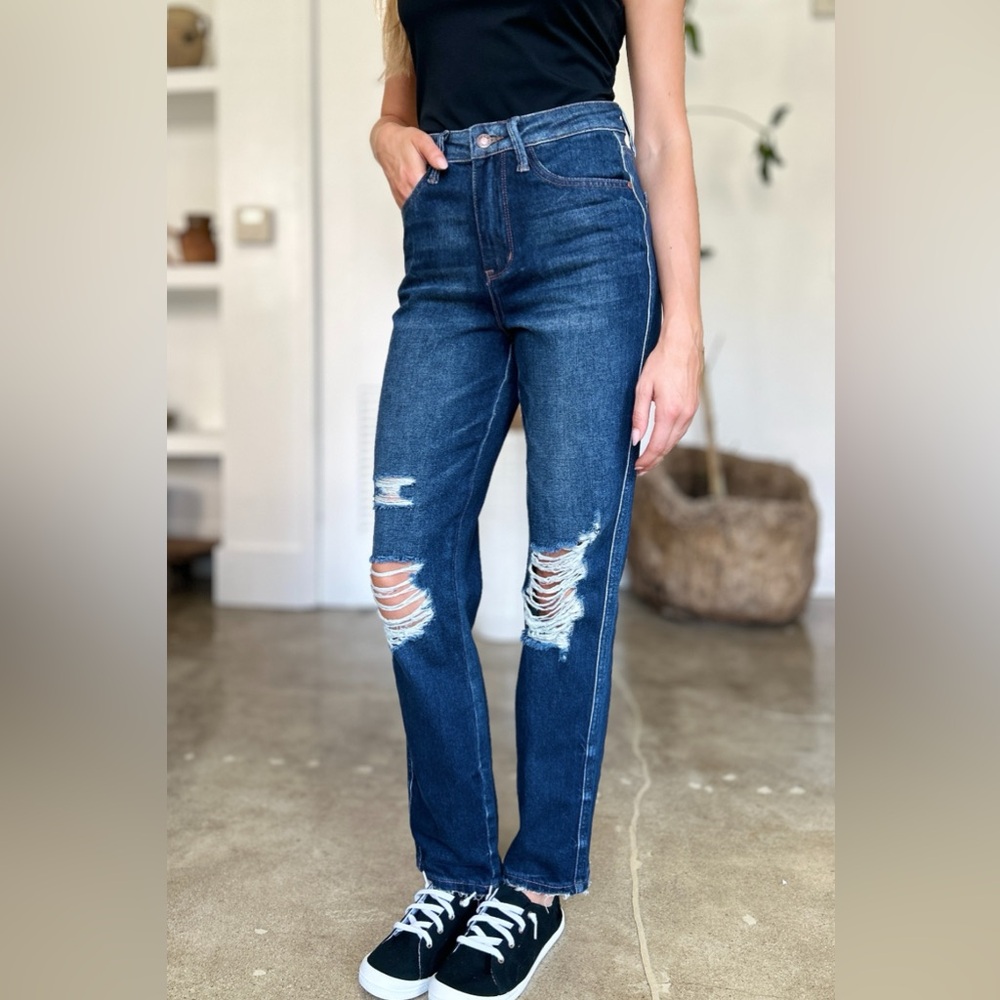 Judy Blue High Waist Rigid Magic Heavy Distressed Straight Jeans